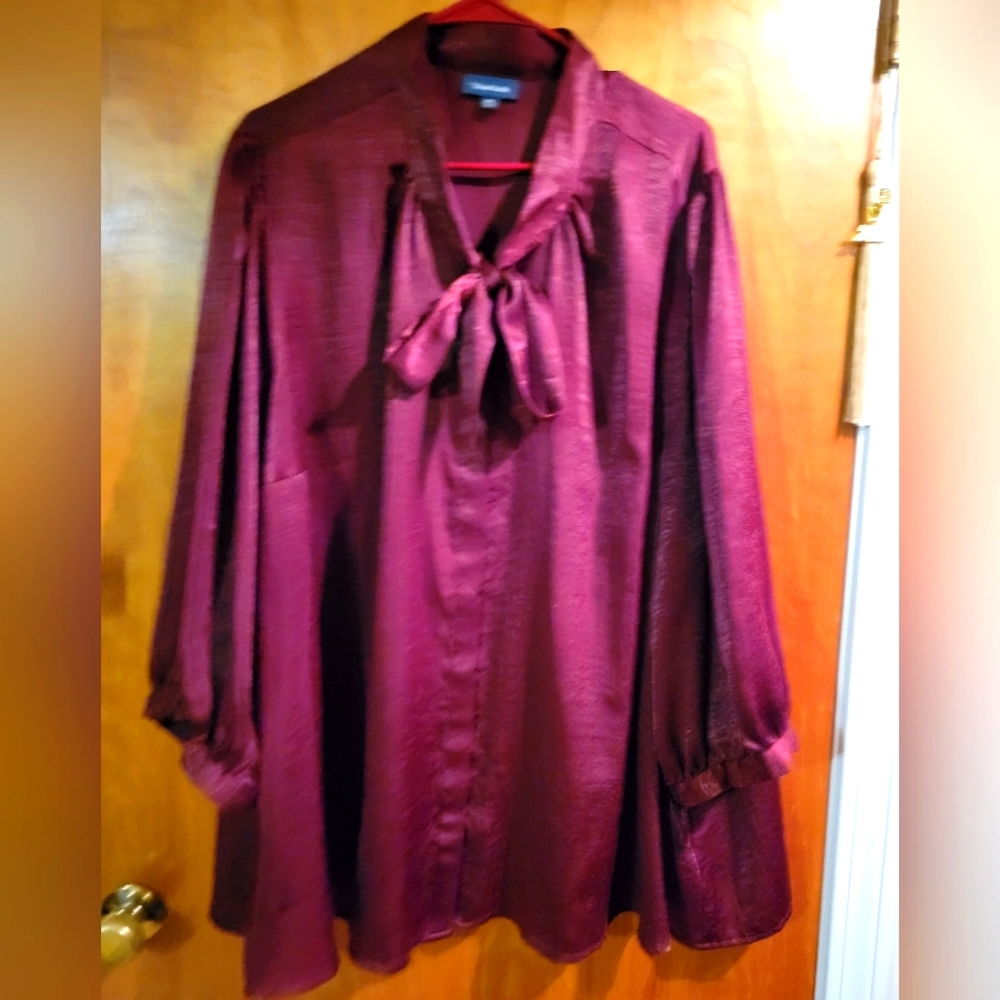 Modcloth bow blouse